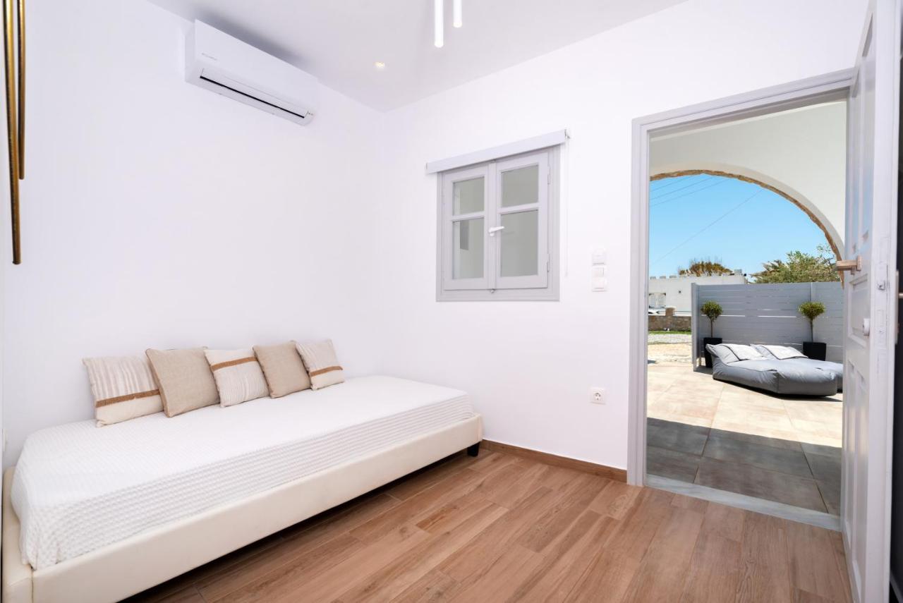 Kasteli Suites ペリヴォラス エクステリア 写真